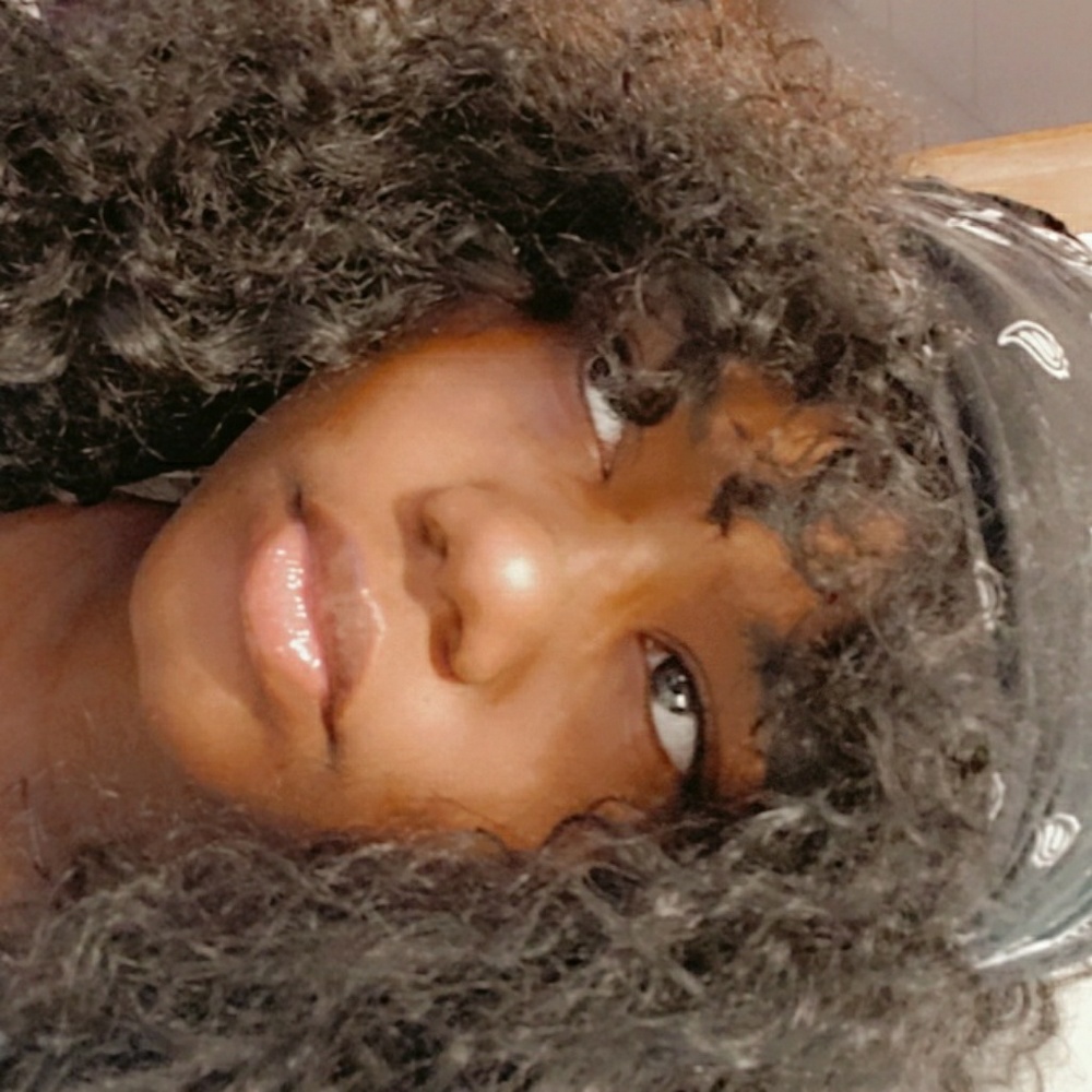 Meet your Posher, Anesty